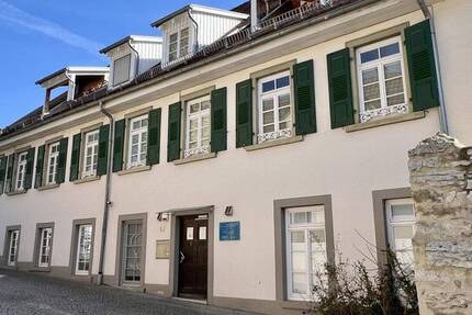 Investieren mit Perspektive: Vermietete Kieferorthopädie in Toplage 6 zimmer