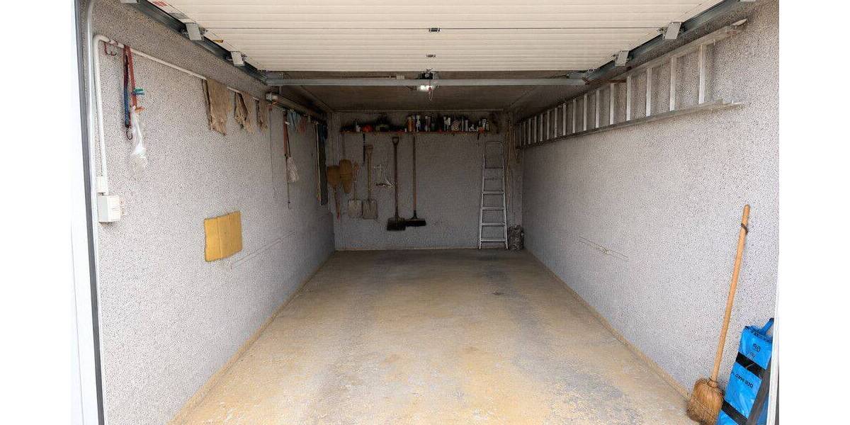 Etagenwohnung Erdmannhausen - 4 Zimmer, 135 m&sup2;, 1.450&euro; | Angebot:26868771