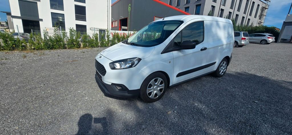 Ford Transit Courier 24.890 km 14.900 € Leingarten 74211
