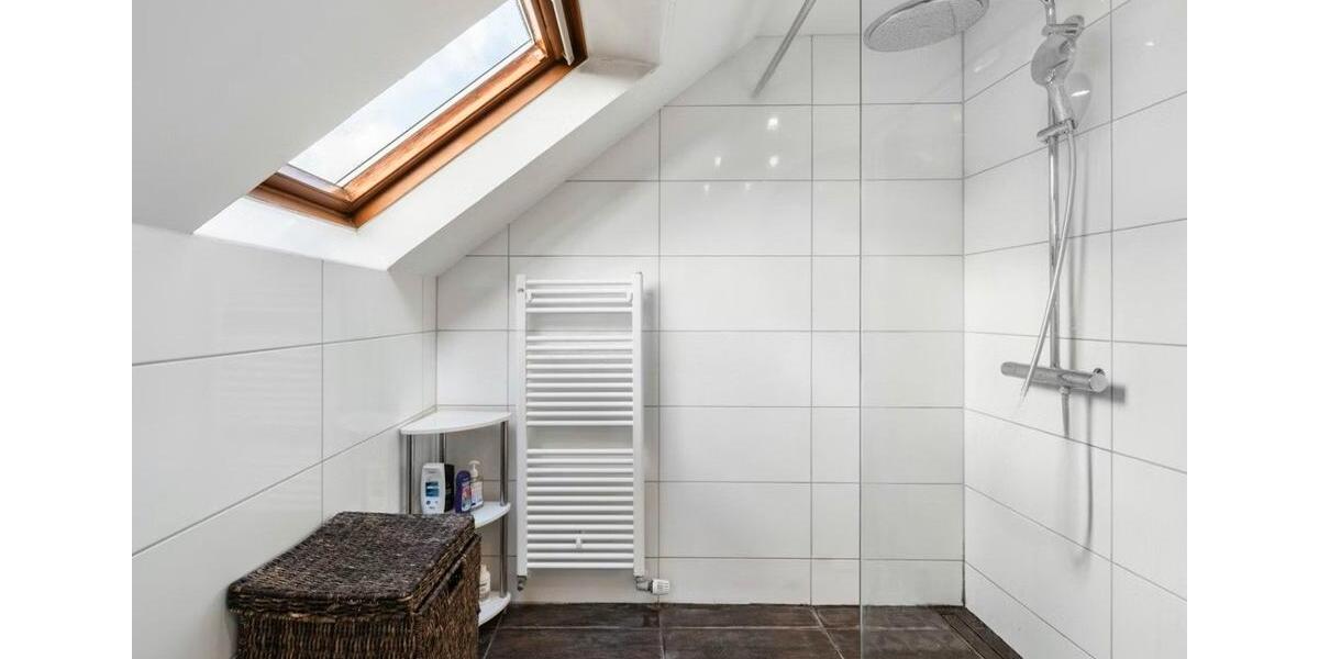 Dachgeschoßwohnung Bretzfeld - 3 Zimmer, 85 m&sup2;, 299.000&euro; | Angebot:26638586