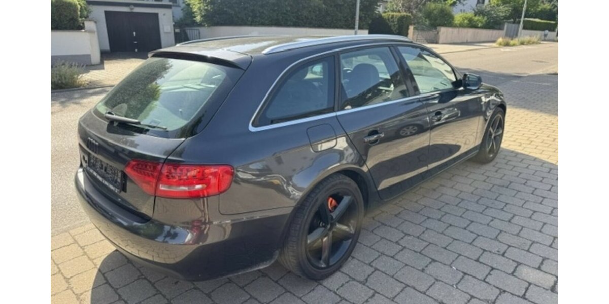 Audi A4 2.0 TDI S- line Sportpaket plus 268.000 km 5.490 &euro; Neckarsulm 74172