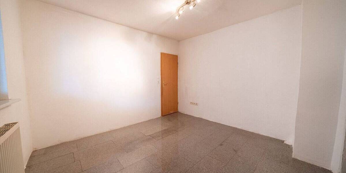 Einfamilienhaus Eppingen Adelshofen - 6 Zimmer, 103 m&sup2;, 230.000&euro; | Angebot:26569944