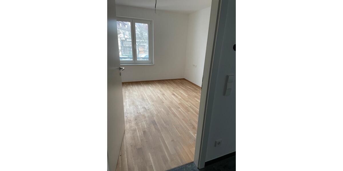 Etagenwohnung Markgröningen - 2 Zimmer, 61 m&sup2;, 980&euro; | Angebot:25498352
