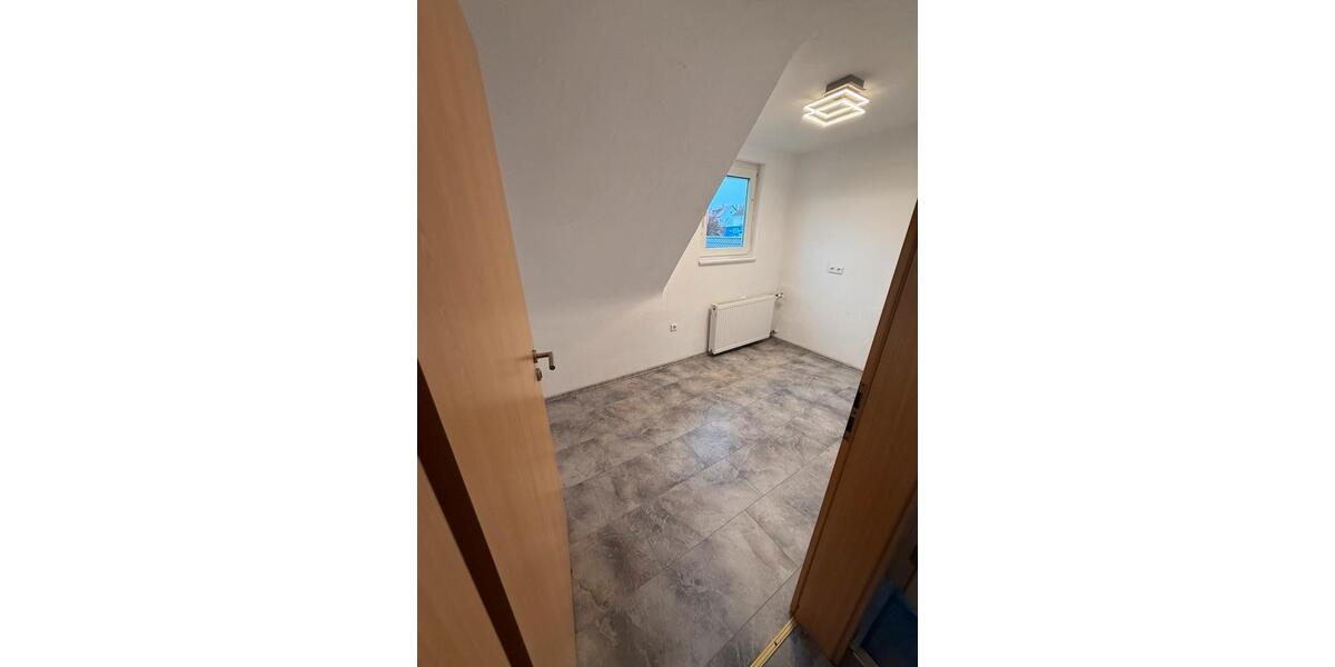 Etagenwohnung Vaihingen an der Enz - 3 Zimmer, 60 m&sup2;, 1.200&euro; | Angebot:26186658