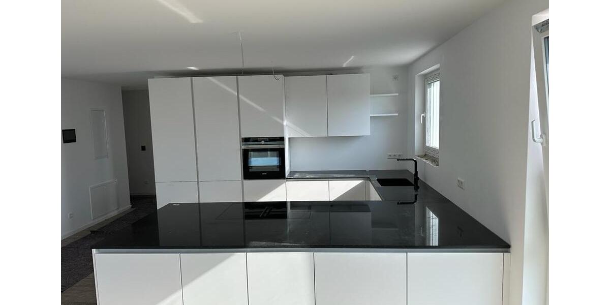 Dachgeschoßwohnung Freiberg am Neckar - 4.5 Zimmer, 98 m&sup2;, 1.480&euro; | Angebot:24818226