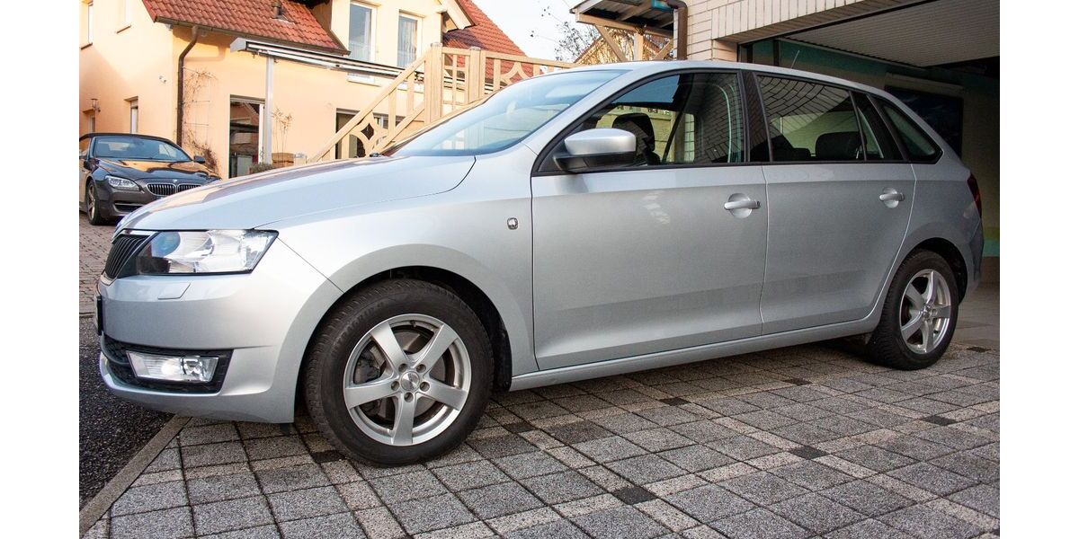 Skoda Rapid 76.000 km 10.500 € Bad Rappenau 74906