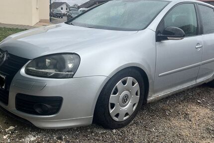 VW Golf 293.000 km 2.850 &euro; Kirchardt 74912