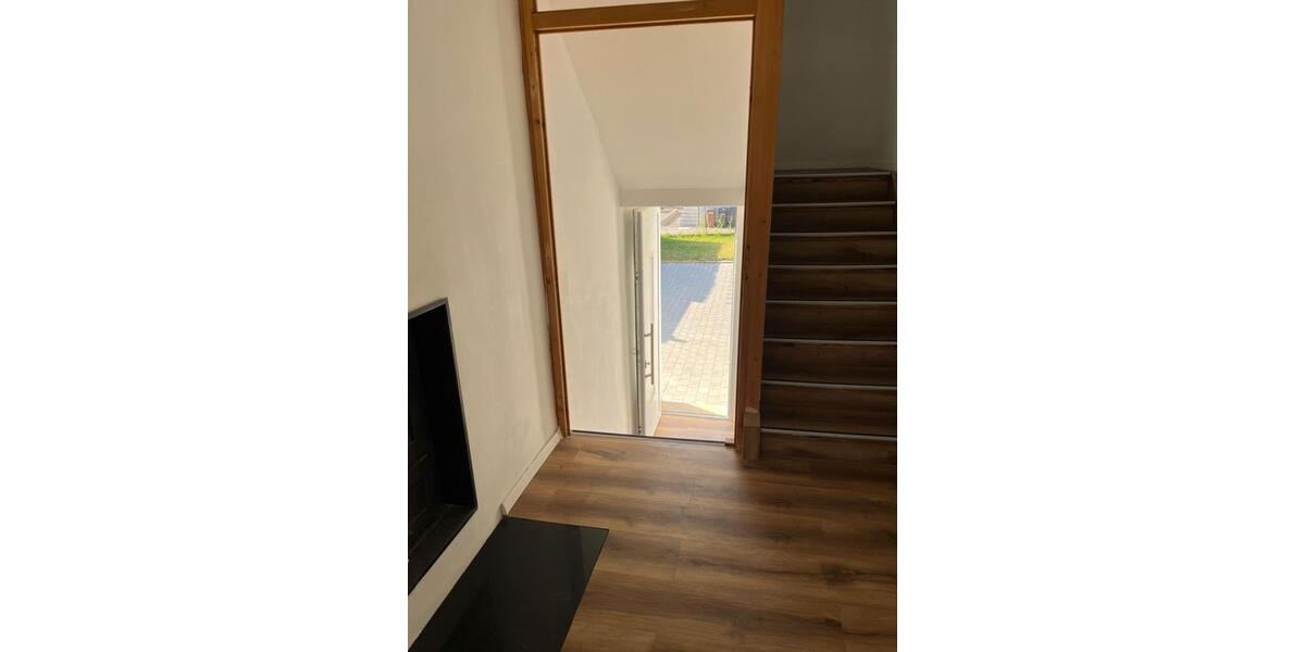 Einfamilienhaus Pfaffenhofen - 6 Zimmer, 200 m&sup2;, 1.750&euro; | Angebot:24700311