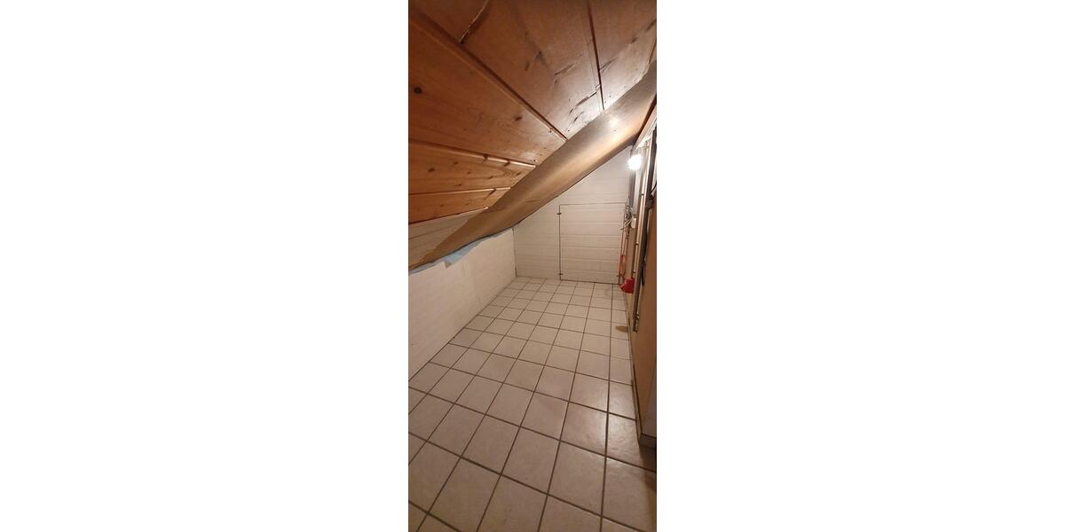 Dachgeschoßwohnung Steinheim an der Murr - 2.5 Zimmer, 55 m&sup2;, 185.000&euro; | Angebot:26837404