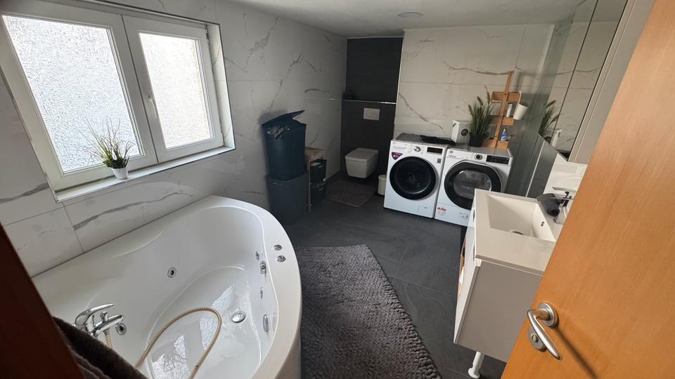 TOP LAGE-EINZUGSBEREIT 4-Zimmer Wohnung – Privatverkauf Heilbronn 5 zimmer