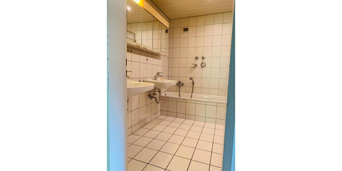 Etagenwohnung Heilbronn Böckingen - 4.5 Zimmer, 96 m&sup2;, 325.000&euro; | Angebot:23677395