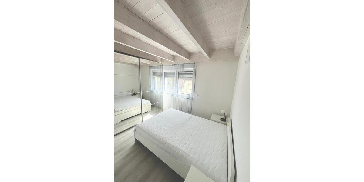 Dachgeschoßwohnung Heilbronn Böckingen - 2 Zimmer, 48 m&sup2;, 1.000&euro; | Angebot:25923410