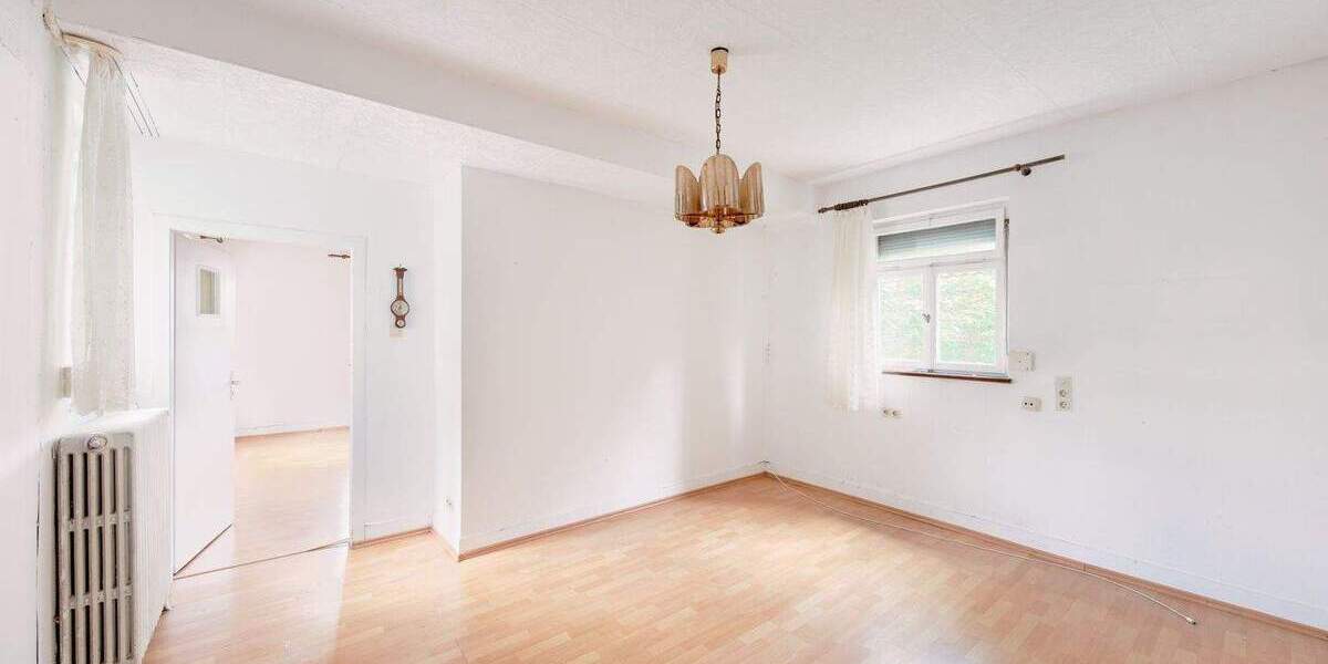 Mehrfamilienhaus, Wohnhaus Backnang - 9 Zimmer, 233 m&sup2;, 550.000&euro; | Angebot:25696179