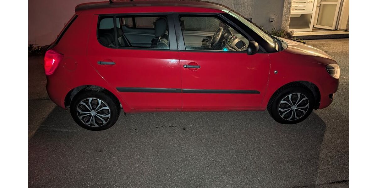 Skoda Fabia 95.656 km 3.333 &euro; Ludwigsburg 71640