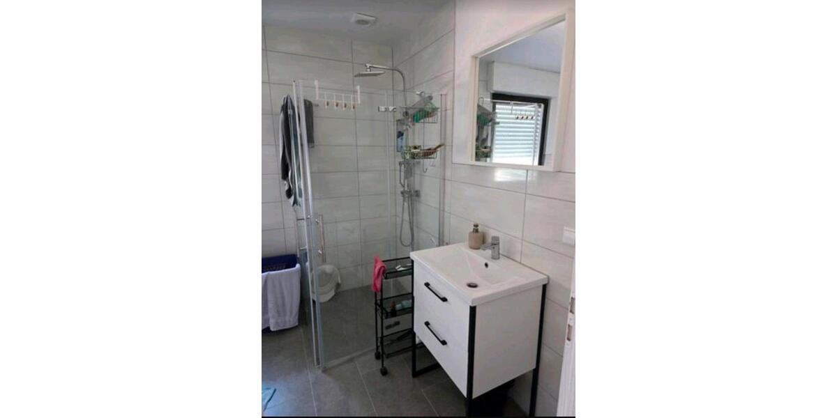 Einfamilienhaus mit Einliegerwohnung von Privat 6 zimmer