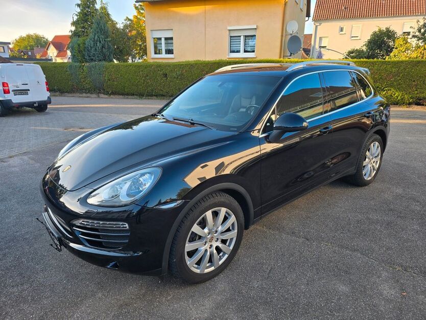 Porsche Cayenne 136.000 km 22.450 € Bad Friedrichshall 74177