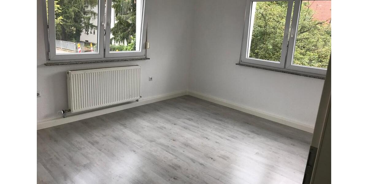 Etagenwohnung Gundelsheim - 3 Zimmer, 88 m&sup2;, 900&euro; | Angebot:26195039