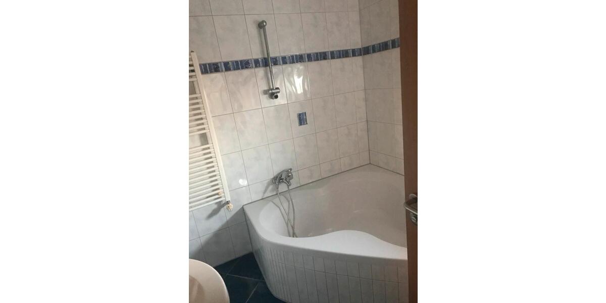 Etagenwohnung Eppingen - 2 Zimmer, 85 m&sup2;, 1.100&euro; | Angebot:23791257