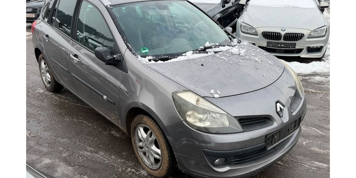 Renault Clio 240.000 km 850 &euro; Gundelsheim 74831