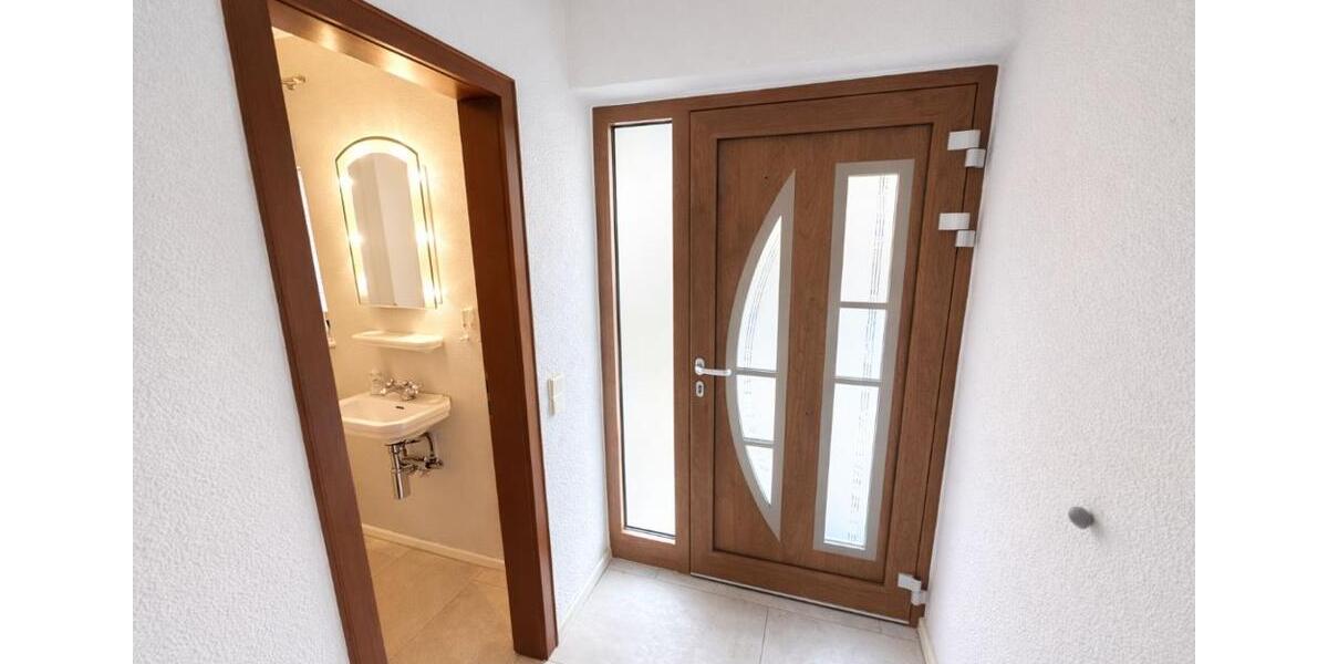 Reihenhaus Sinsheim - 5.5 Zimmer, 178 m&sup2;, 1.500&euro; | Angebot:26263193