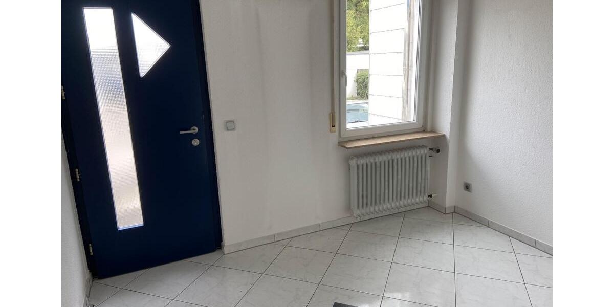 Reihenhaus Tamm - 6 Zimmer, 117 m&sup2;, 1.600&euro; | Angebot:27619017