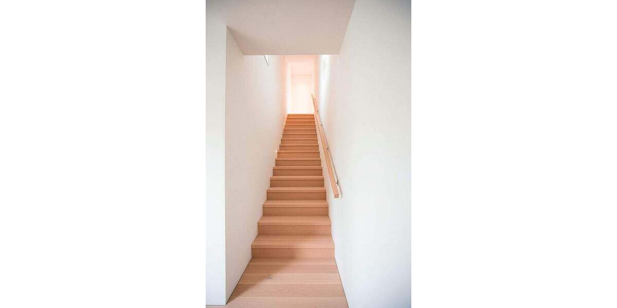 Mehrfamilienhaus, Wohnhaus Ludwigsburg Mitte - 8 Zimmer, 229 m&sup2;, 995.000&euro; | Angebot:24278206