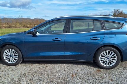 Ford Focus 95.000 km 11.990 &euro; Haßmersheim 74855