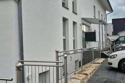 Wohnung Sulzfeld - 2 Zimmer, 40 m&sup2;, 500&euro; | Angebot:25615145