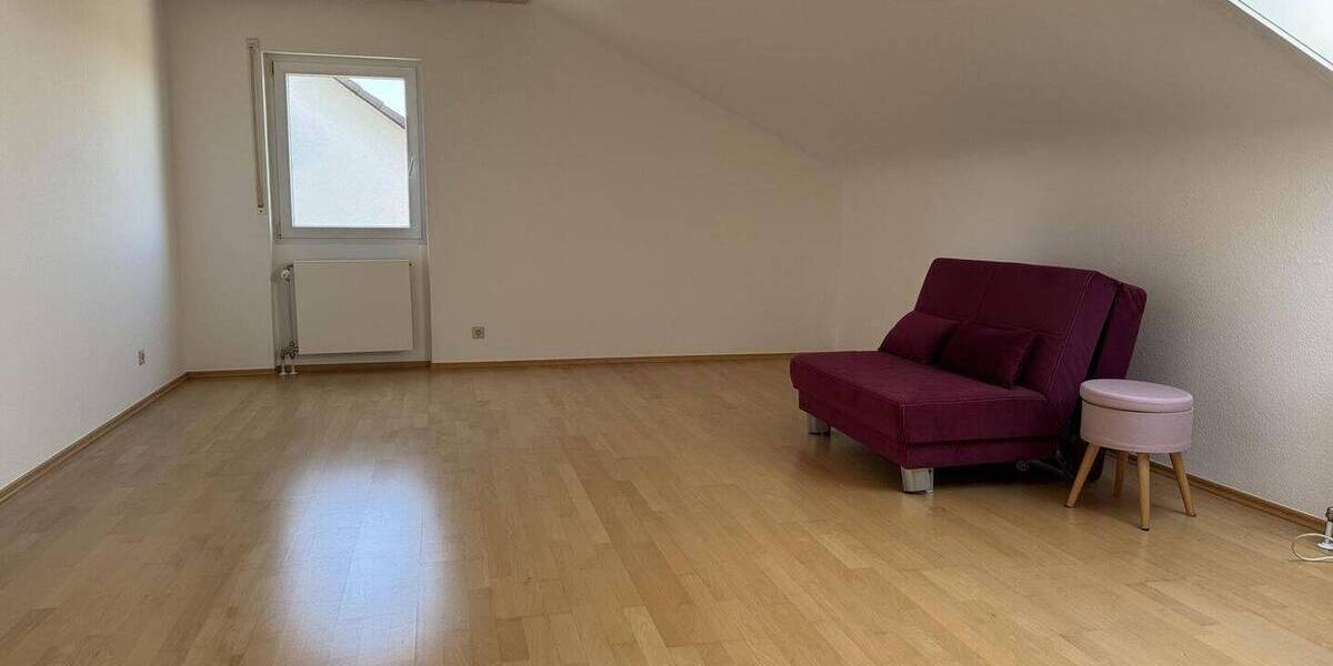 Doppelhaushälfte Öhringen - 6 Zimmer, 216 m&sup2;, 1.600&euro; | Angebot:26796607