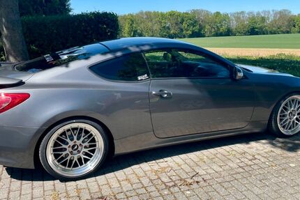 Hyundai Genesis 103.000 km 15.900 &euro; Neckarsulm 74172