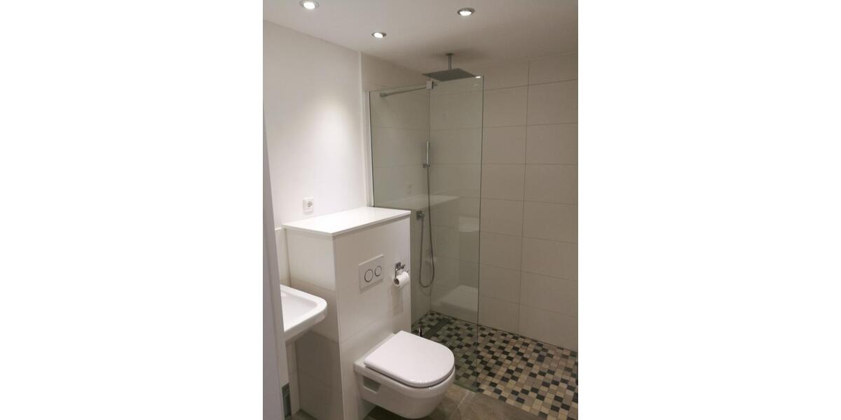 Etagenwohnung Ludwigsburg Hoheneck - 2.5 Zimmer, 63 m&sup2;, 254.000&euro; | Angebot:27128137