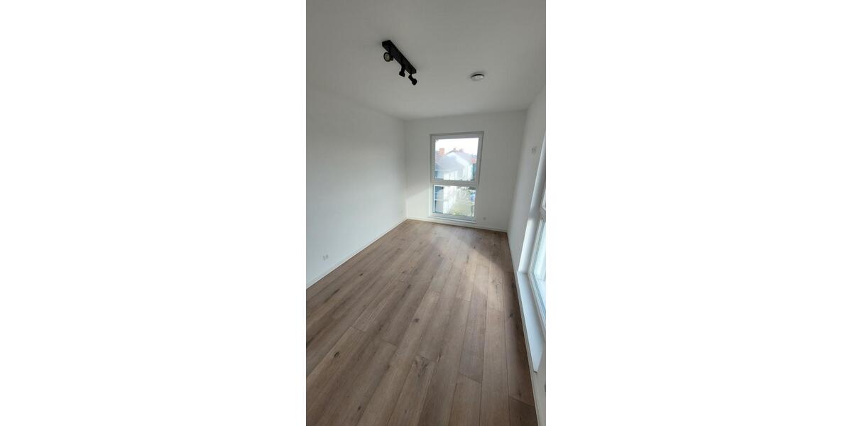 Einfamilienhaus Bad Friedrichshall - 2 Zimmer, 76 m&sup2;, 1.150&euro; | Angebot:27620152