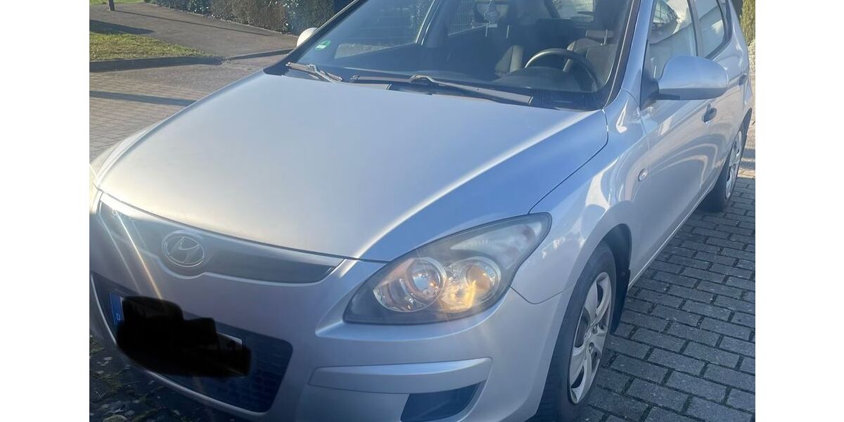 Hyundai i30 152.000 km 3.490 &euro; Flein 74223