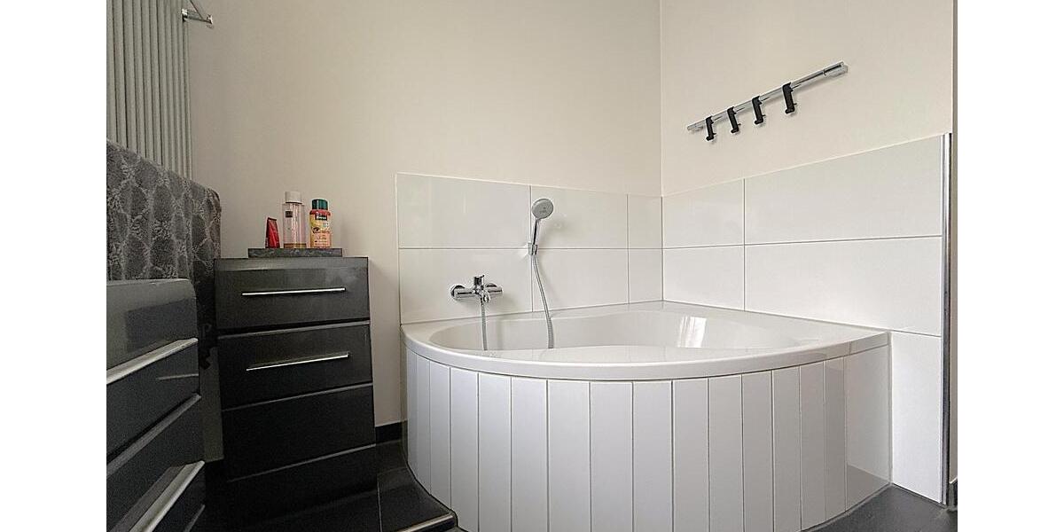 Doppelhaushälfte Gundelsheim - 4.5 Zimmer, 124 m&sup2;, 429.000&euro; | Angebot:26040105