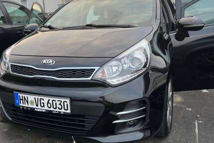 Kia Rio 99.000 km 9.450 &euro; Heilbronn 74076