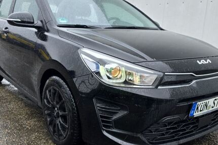 Kia Rio 94.000 km 10.800 € Neuenstein 74632