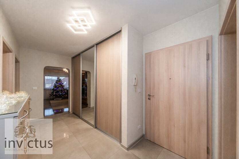 Modernisiertes Wohnung mit Balkon & Tiefgaragenstellplatz – zentral und ruhig gelegen 3 zimmer
