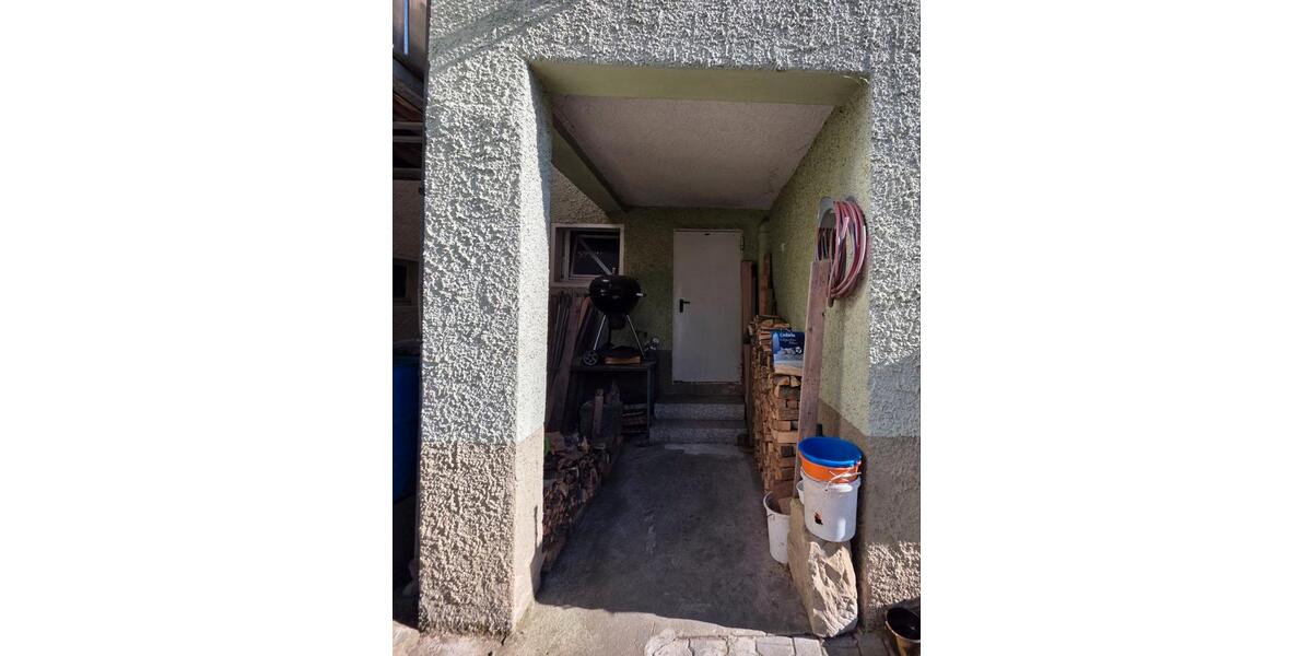 Doppelhaushälfte Lauffen am Neckar - 5 Zimmer, 160 m&sup2;, 200.000&euro; | Angebot:26889762