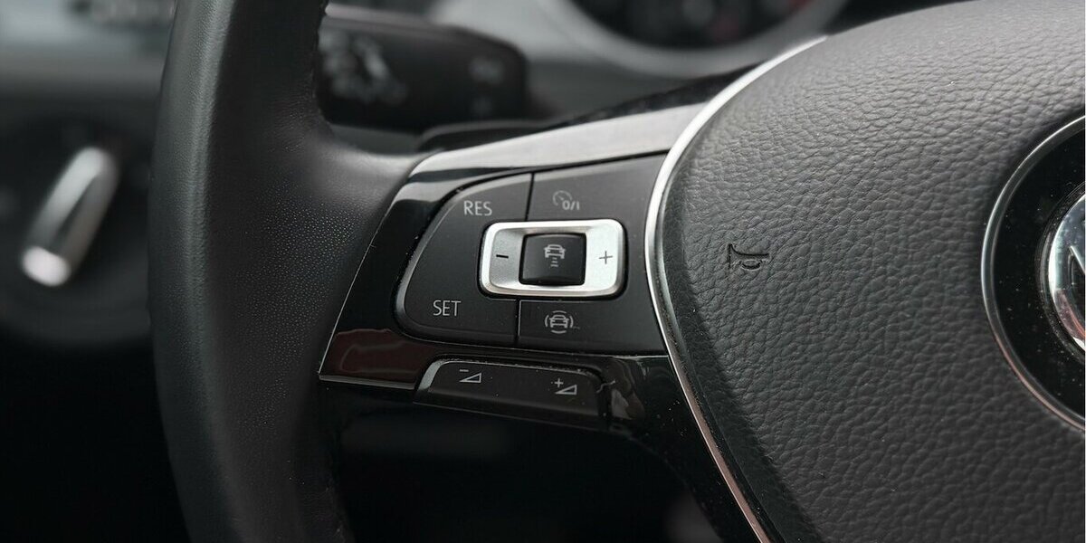 VW Golf VII Lim. 1.5 TSI DSG Navi Kamera 116.000 km 14.990 &euro; Neckarsulm 74172