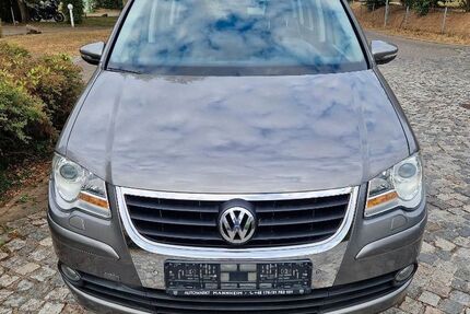 VW Touran 210.000 km 4.690 &euro; Heilbronn 74081