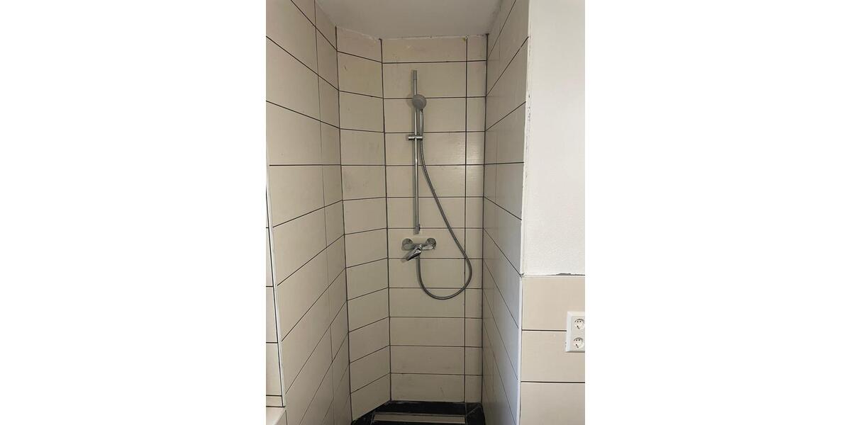 Dachgeschoßwohnung Ludwigsburg Eglosheim - 1 Zimmer, 42 m&sup2;, 850&euro; | Angebot:27534852