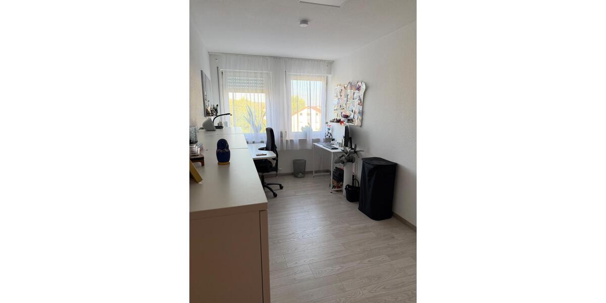 Etagenwohnung Vaihingen an der Enz - 3.5 Zimmer, 77 m&sup2;, 286.900&euro; | Angebot:27118386