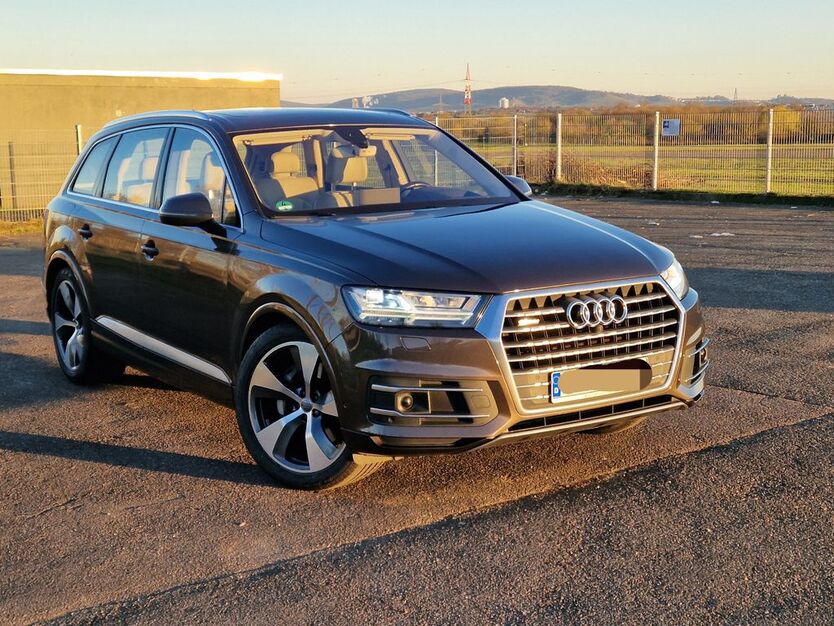 Audi Q7 120.000 km 34.000 € Ludwigsburg 71638
