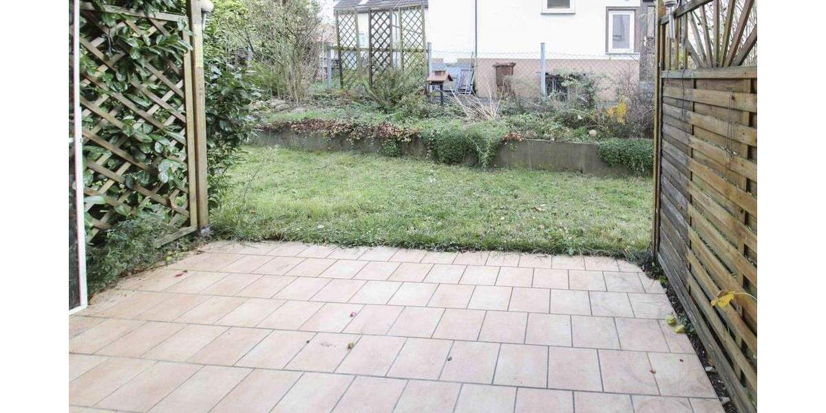 3-Zi.-Terrassenwohnung mit Südgarten, Garage & zentraler Citylage - sofort einziehen oder vermieten 3 zimmer