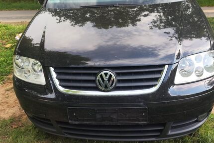 VW Touran 320.000 km 1.399 &euro; Sinsheim 74889