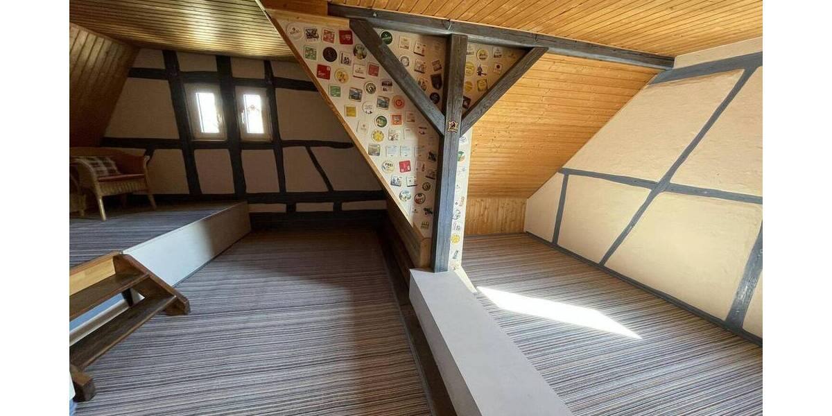 Mehrfamilienhaus, Wohnhaus Sachsenheim Kleinsachsenheim - 6 Zimmer, 172 m&sup2;, 349.000&euro; | Angebot:26108174