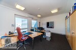Repräsentative GewerbeImmobilie mit Büro, Ausstellung & Halle – flexibel nutzbar in Langenbrettach