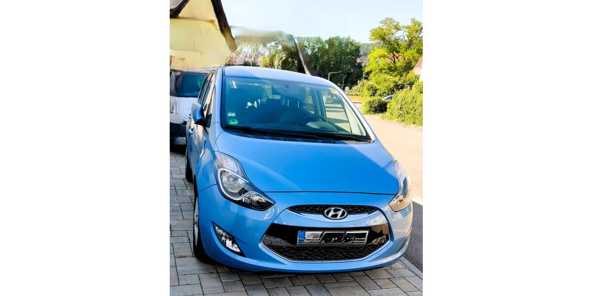 Hyundai ix20 64.500 km 7.100 &euro; Sachsenheim 74343