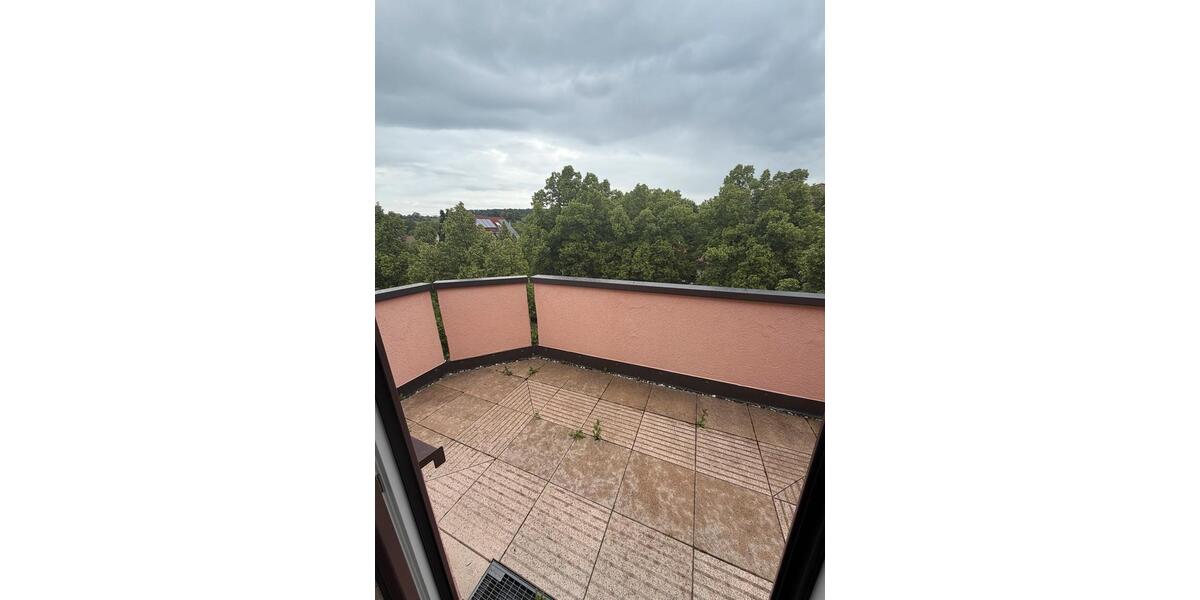 Dachgeschoßwohnung Heilbronn Kernstadt - 2.5 Zimmer, 82 m&sup2;, 1.060&euro; | Angebot:26663418