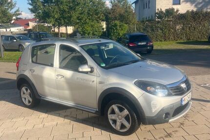 Dacia Sandero 66.000 km 3.999 € Massenbachhausen 74252